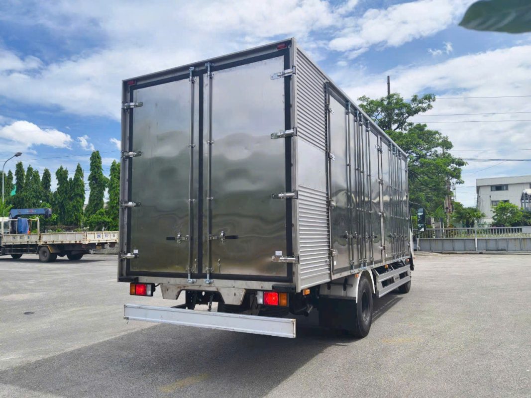 NQM-kin-2-1067x800